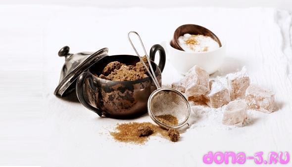 Преимущества коричневого сахара в составе скраба